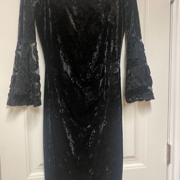 Lauras Black Velvet, Off the shoulders cocktail dress - Picture 7 of 7